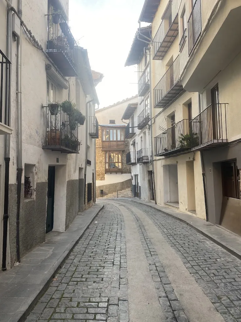 Bob Harrow_Hotel Restaurante Cardenal Ram_Morella_review