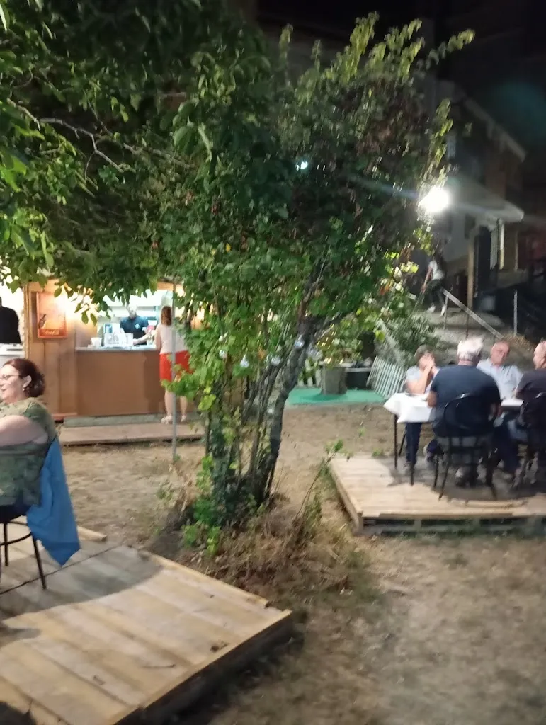 Diego Carda_CASA ENGRACIA_Pavías_recensione