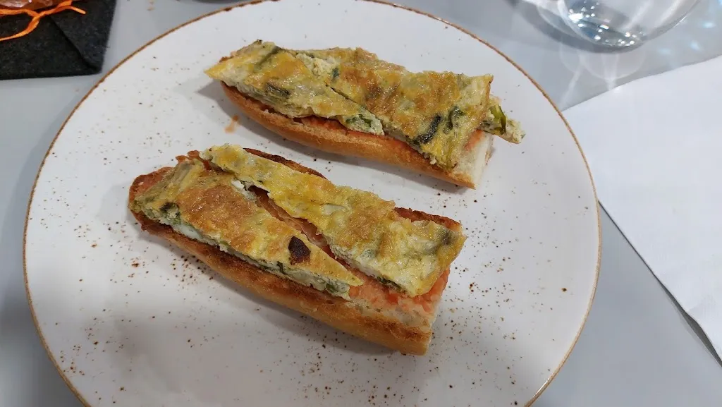 Paula Romero Quesada_La Alacena_Onda_recensione