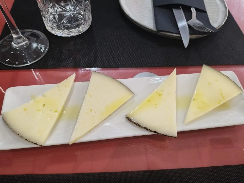 Cristina Jimenez_El mon de Julio_Onda_review