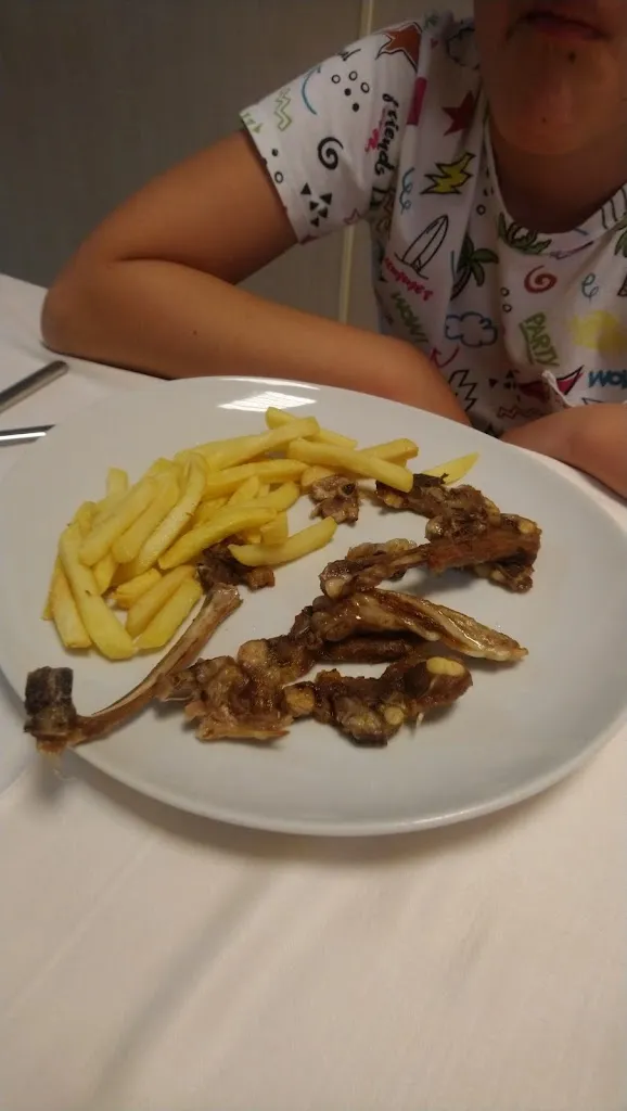 Juan Vi Manza_Palmito Restauracion_Onda_review