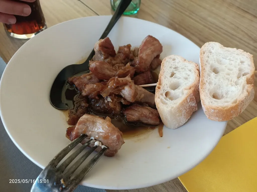 JAIME MARTINEZ_Restaurante El Sentidet_Onda_recensione