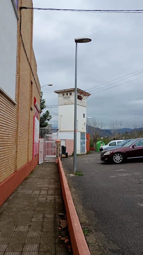 Ana Tirleac Grad_Taperia Ca Vicent_Onda_review