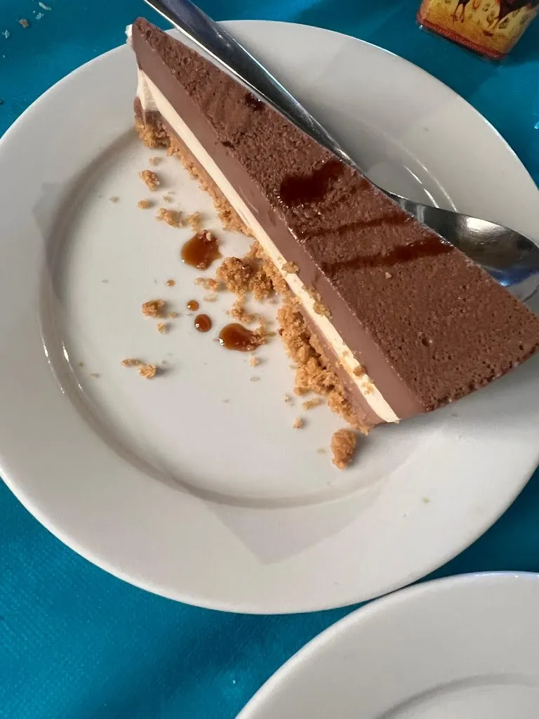 JFK_Restaurante-cafetería Comienza la Leyenda_Fuente-Álamo_Bewertung