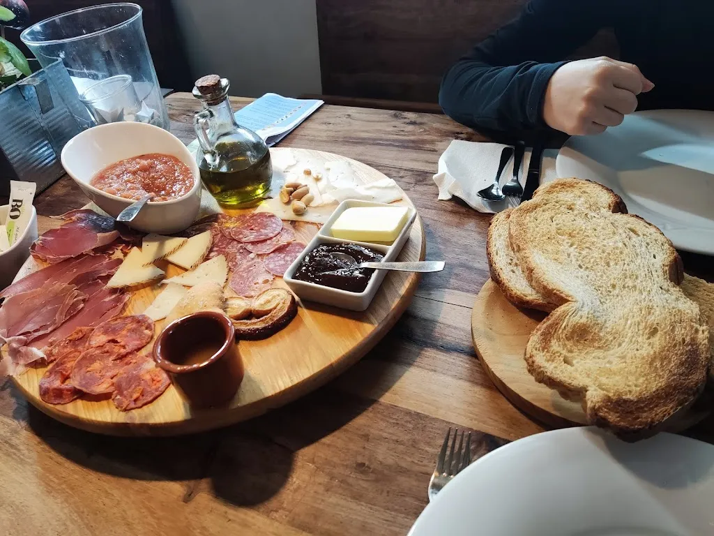 Sergi Mesas_Bar la Societat_Pobla de Benifassà la_recensione