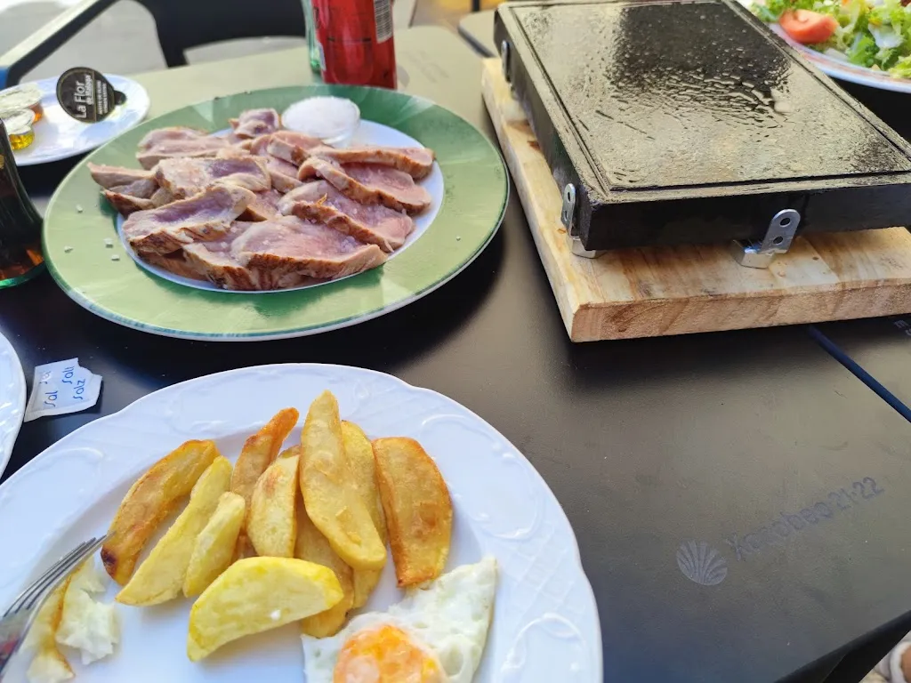 Restaurante ABADÍA, terraza bar restaurant in Puebla de Arenoso