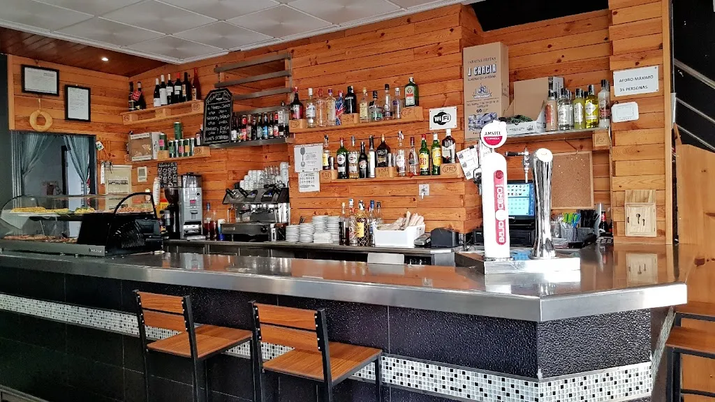 Bar Raval restaurant in Pobla Tornesa la