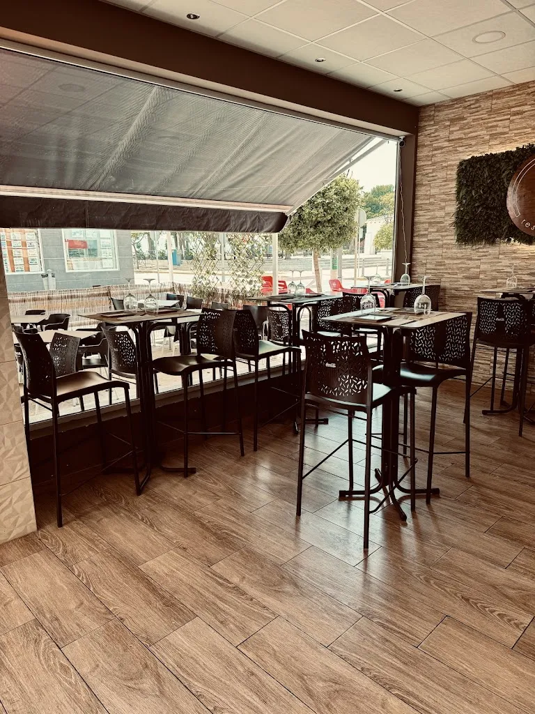 On The Sea_Moncofa_slider_image_1