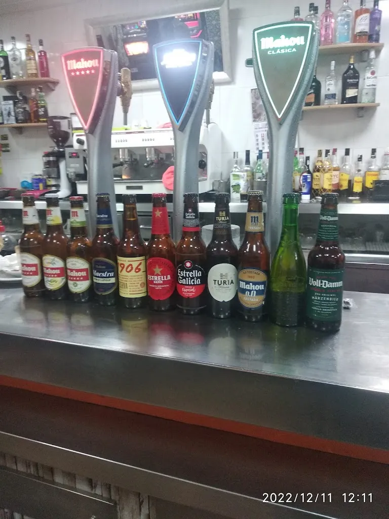 Jesús Cogolludo López_Bar La Plaça_Moncofa_review