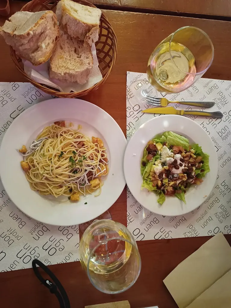 Josephine Chiao_Restaurante Casa Abelleira_Brión_review