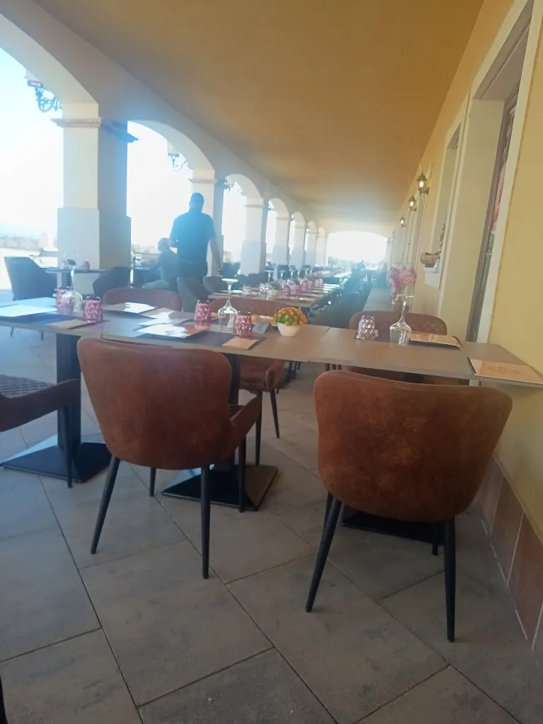 Kolawole Oshin_Rangla Punjab_Fuente-Álamo_review