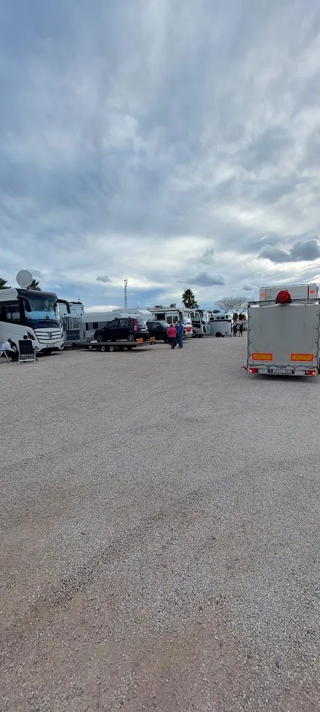 Boris Gerganoff_SPAETZLE FRITZ: Restaurante y Parking de Autocaravanas_San Rafael del Río_review