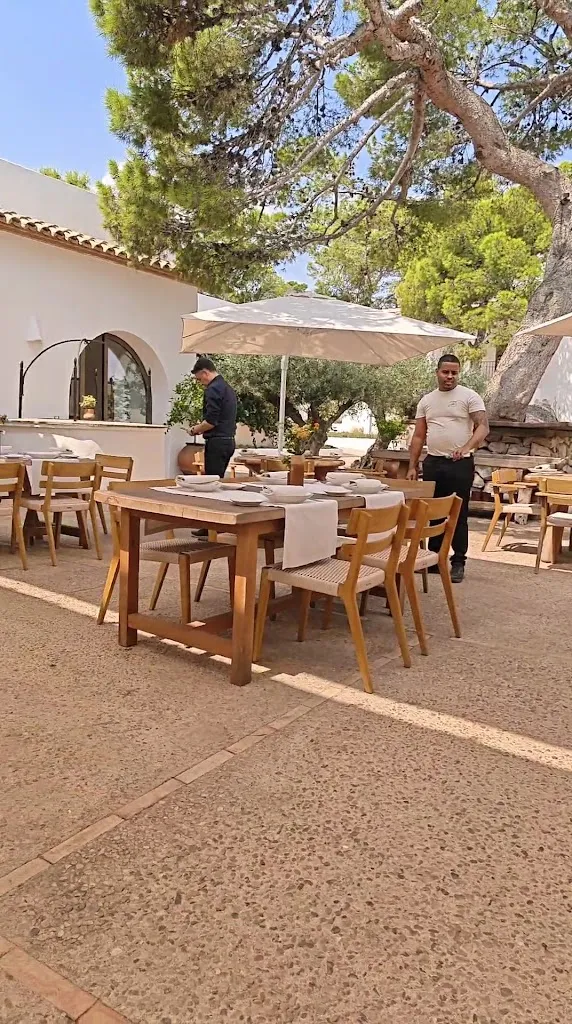 Phil Newman_Masía Bellver_Oropesa del Mar/Orpesa_review