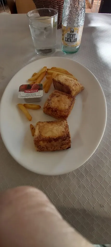 Menu_Restaurante CASA GOYO._Fuente-Álamo_image_9