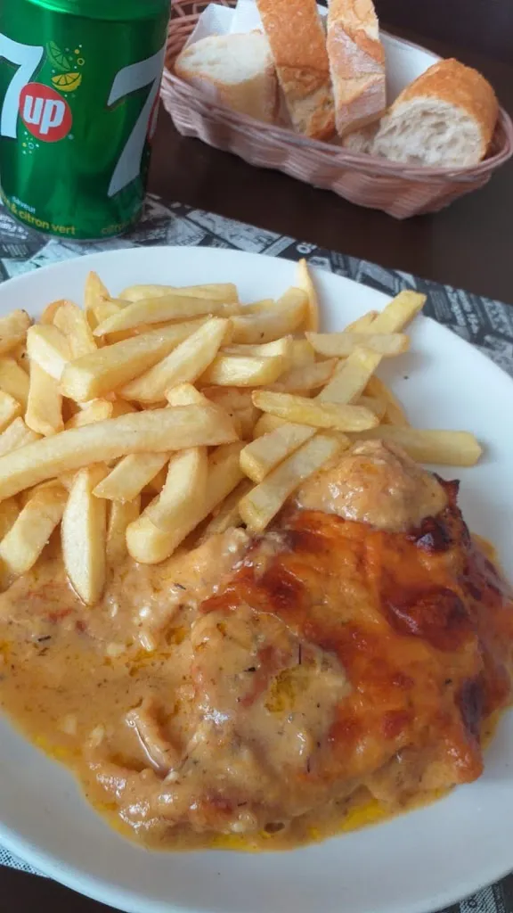 Jose Pedro Garcia Romero_María Pozo Comidas para llevar-Cafetería_Fuente-Álamo_review