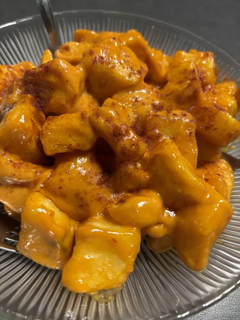 Judit Serra_La Dolce Vita _Sant Joan de Moró_review