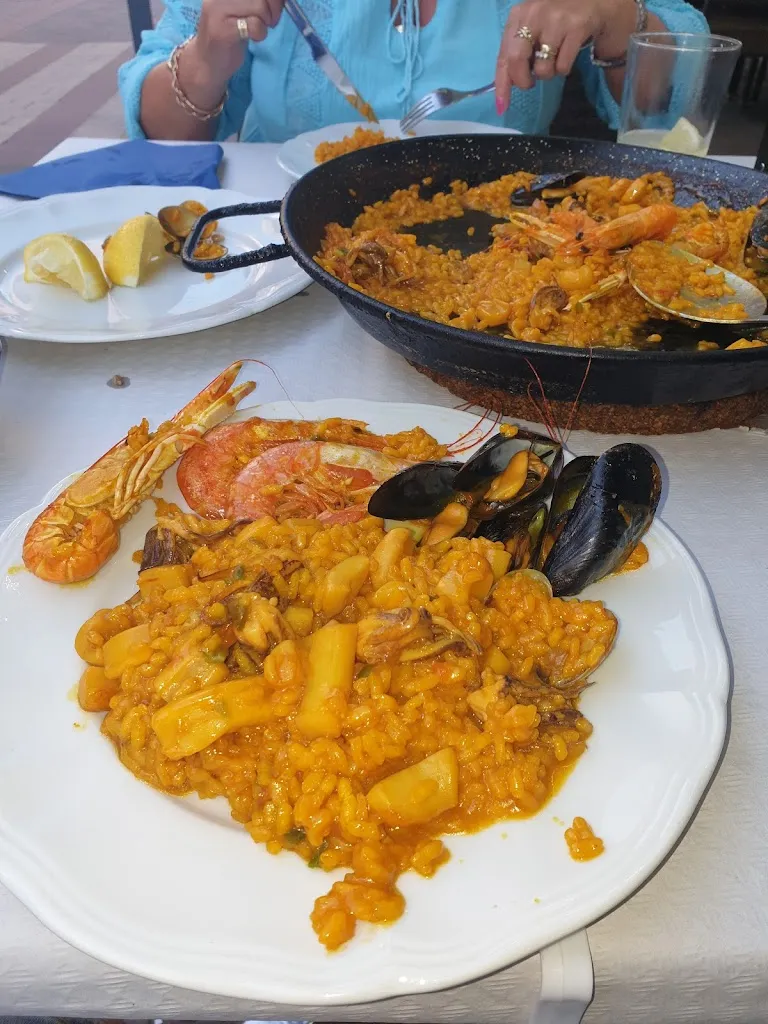 Jez West_El Portón_Peníscola/Peñíscola_review