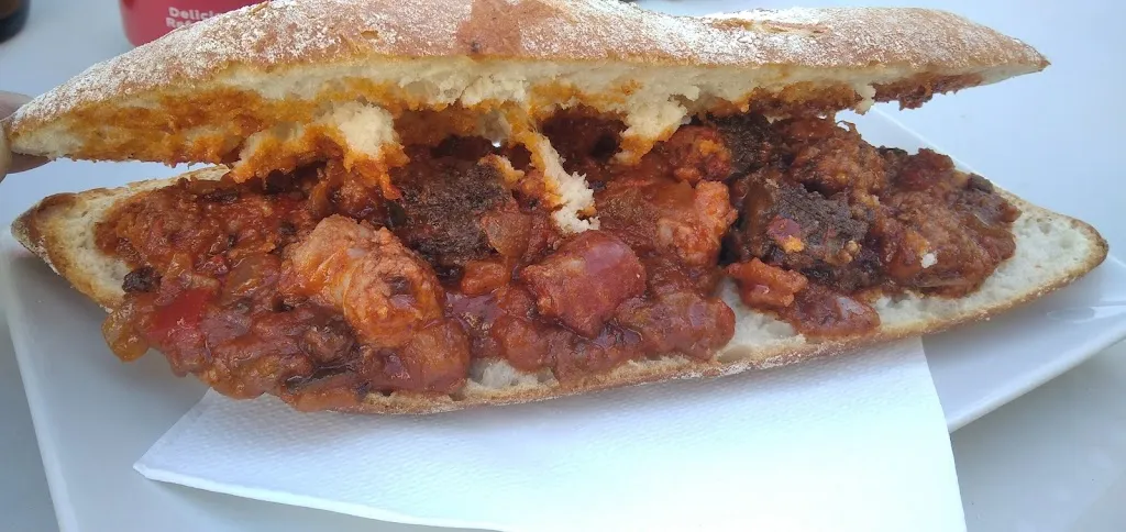 Oscar Hernandez_Bar Tema_Sot de Ferrer_recensione