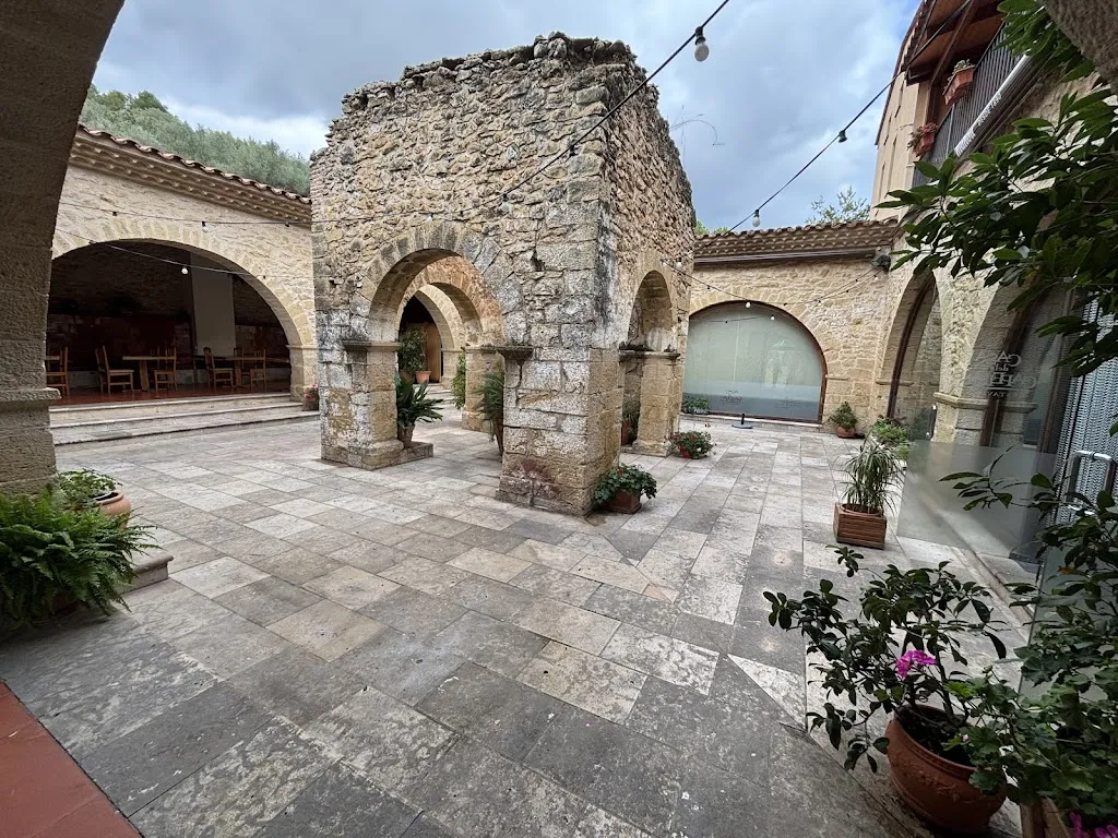 Gemma Patrick_Casa dels Capellans_Sant Jordi/San Jorge_review