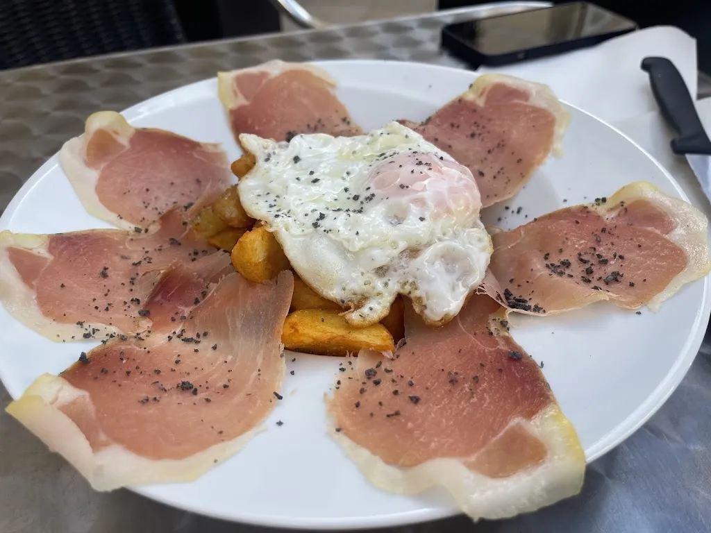 Mario Gonzalez Maestro_Café de la Plaça_Tírig_review