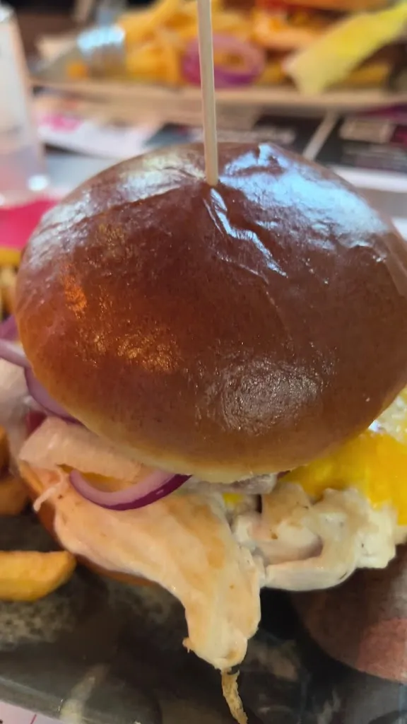 Replay boardgame Cafe_Tales_slider_image_2