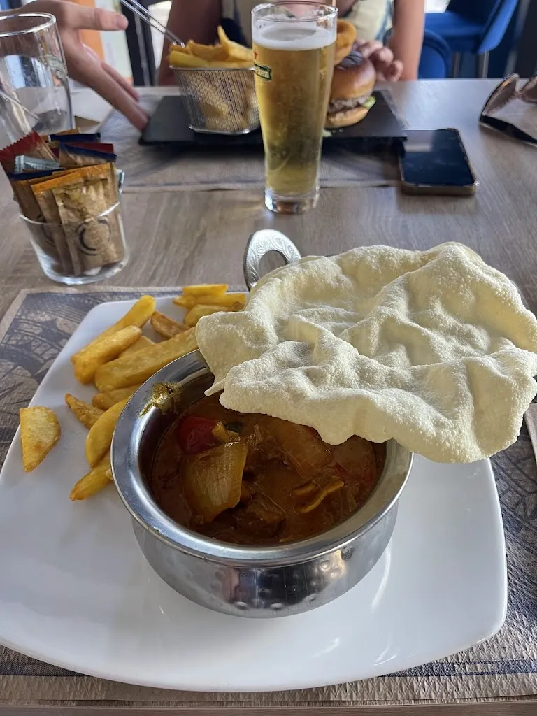 Menu_Harvey's Wine Bar, Lounge and Kitchen_Fuente-Álamo_image_4