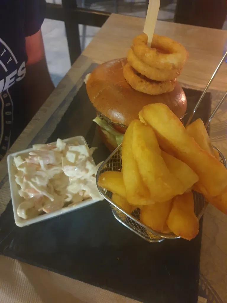 Menu_Harvey's Wine Bar, Lounge and Kitchen_Fuente-Álamo_image_7