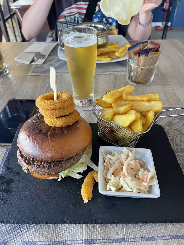 Phoebe D_Harvey's Wine Bar, Lounge and Kitchen_Fuente-Álamo_review