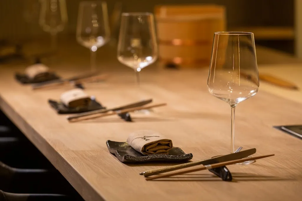 Tora restaurante: alta gastronomía japonesa con fusión mediterránea en Madrid_Torás_slider_image_3