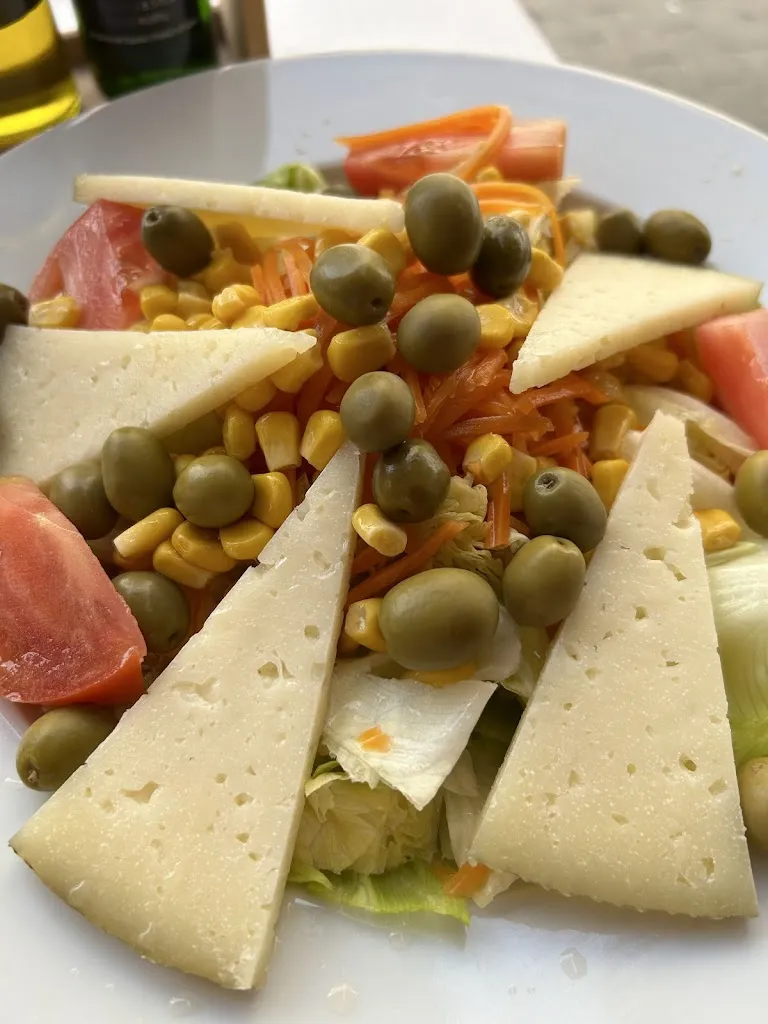 Ed Deane_Bar restaurante La Tasca_Traiguera_review