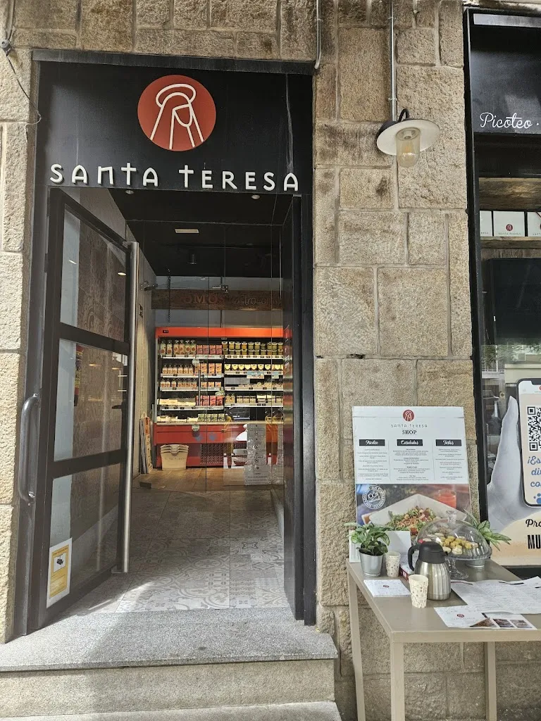 Santa Teresa Shop Paseo de la Habana_Teresa_slider_image_3