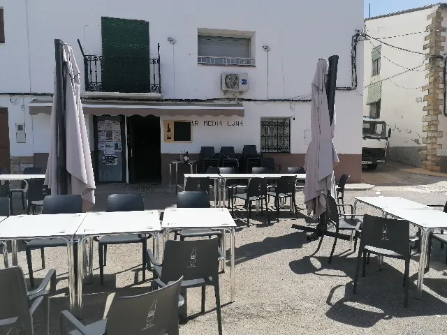 BAR MEDIA LUNA. ristorante a Torrechiva