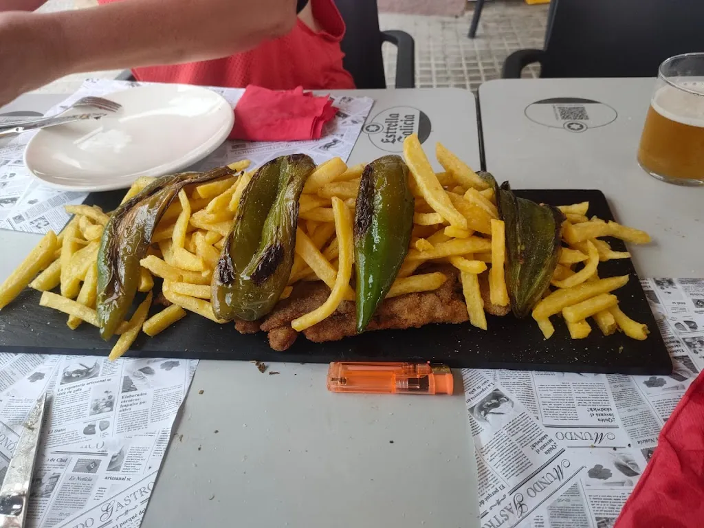 BAR MEDIA LUNA._Torrechiva_slider_image_2