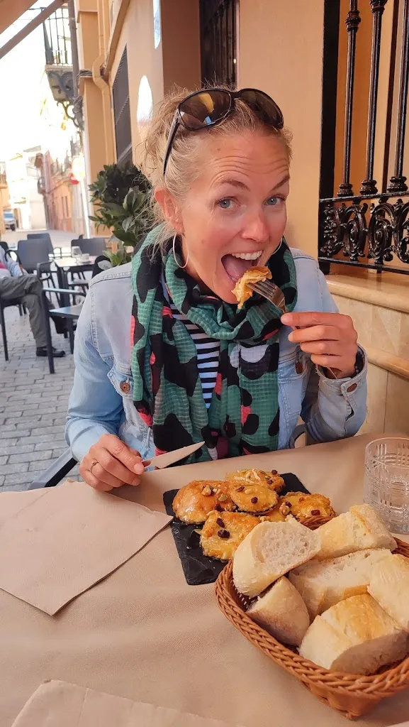 Marco Hazenbroek_Bar La Bolera Desde 1970_Vall dUixó la_review