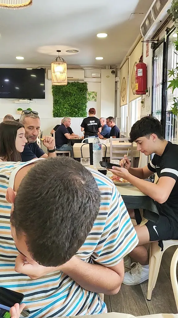 Bar La Bolera Desde 1970_Vall dUixó la_slider_image_2