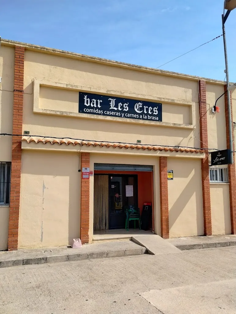 Sofia Corrales_Bar Les Eres_Vilar de Canes_review