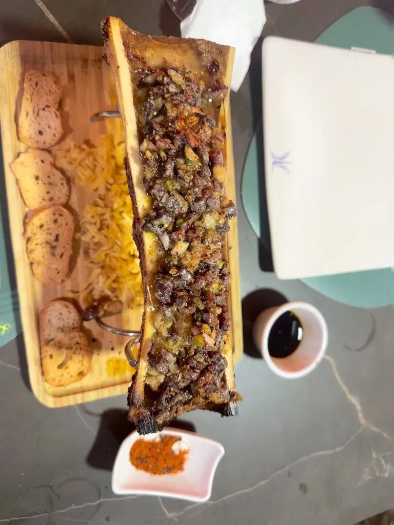 Yolanda Lleonart_Los Maños Tavern_Vilar de Canes_review