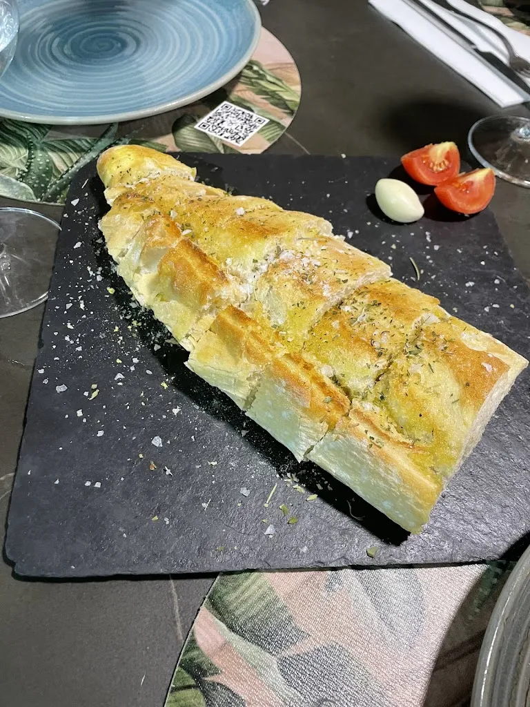 Sofia Claramonte Beltran_Los Maños Tavern_Vilar de Canes_review