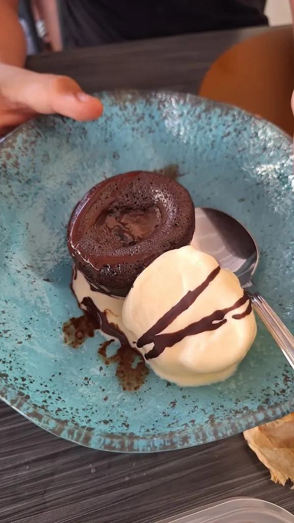 Paloma Gomez_Pica Pica_Torreblanca_review