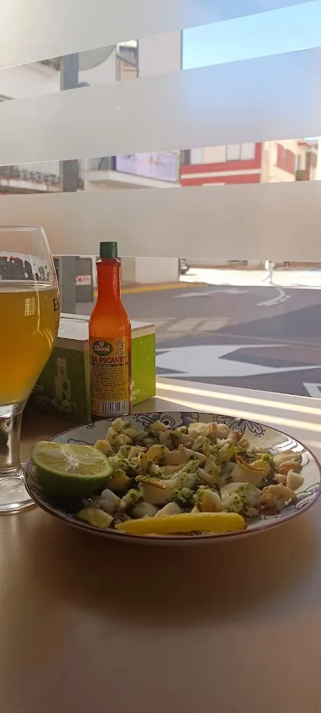 Menu_Bar Simons Tapas-Cafetería-Bocatería_Torreblanca_image_8