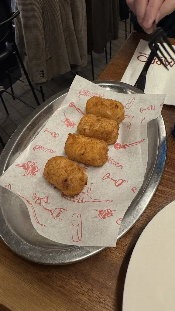 Dylan “shotsbydyl” D'Lima_Varro_Brión_recensione