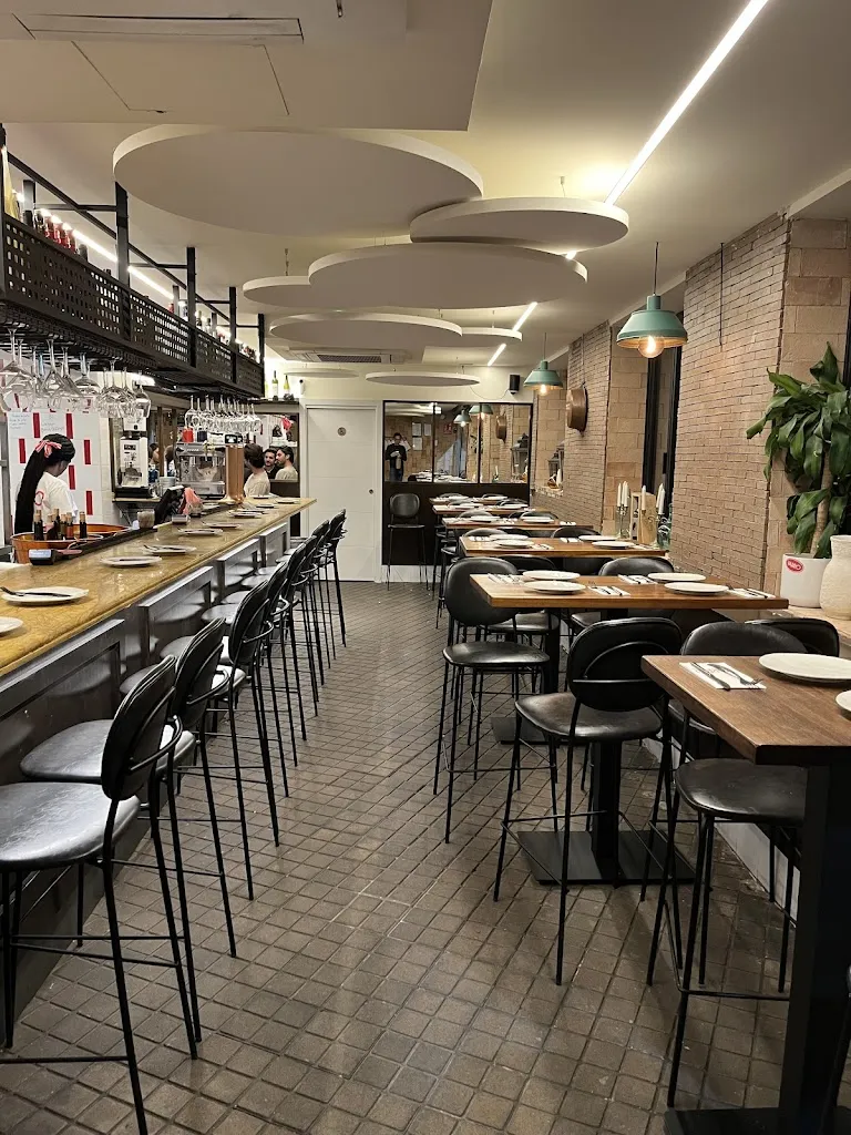 Varro_Brión_slider_image_1