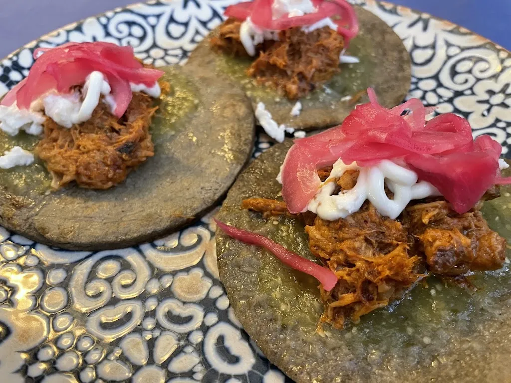 El Alamillo - Fonda Mexicana_Alamillo_slider_image_3