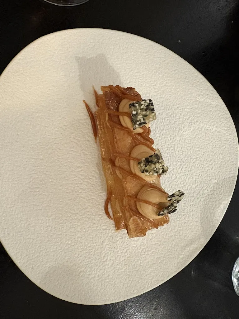 Kyriakos Nathanail_Ganz_Almadén_review