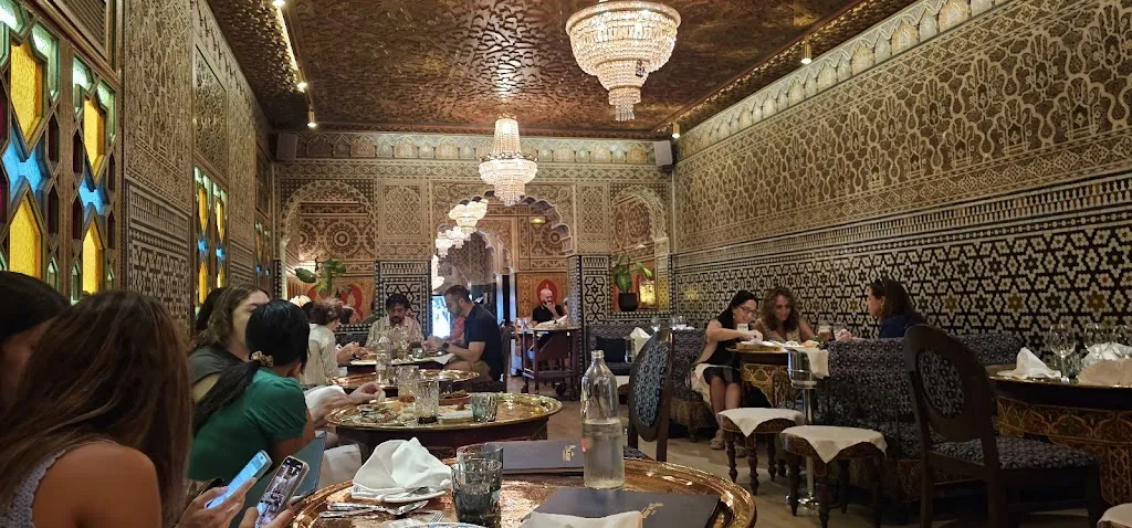 Al Mounia - Restaurante Marroquí Madrid Alta Cocina_Almedina_slider_image_3