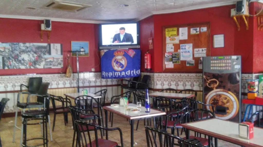 Bar The Bird_Almodóvar del Campo_slider_image_1