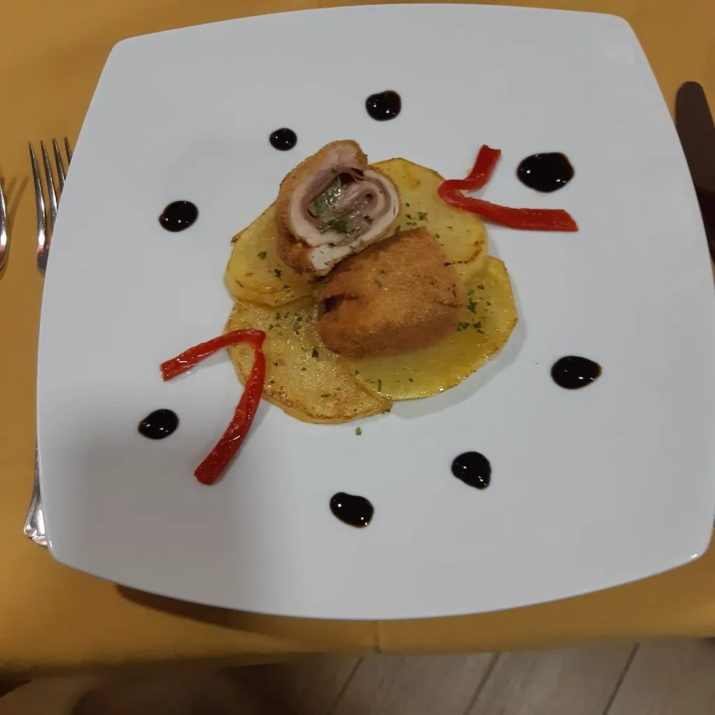 Hostal Restaurante El Puente_Almuradiel_slider_image_2