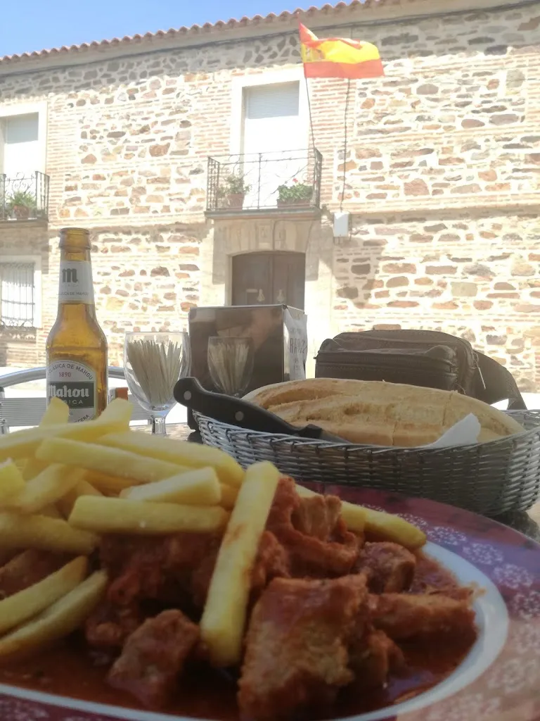 EloyDiver Valderrama Tejada_Bar Ramon_Almuradiel_review