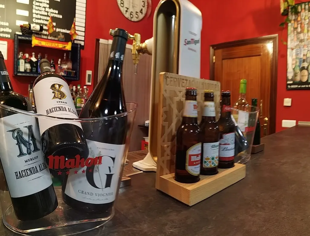 BAR, CASA DE COMIDAS, Estación de Autobuses Argamasilla de Alba restaurant in Argamasilla de Alba