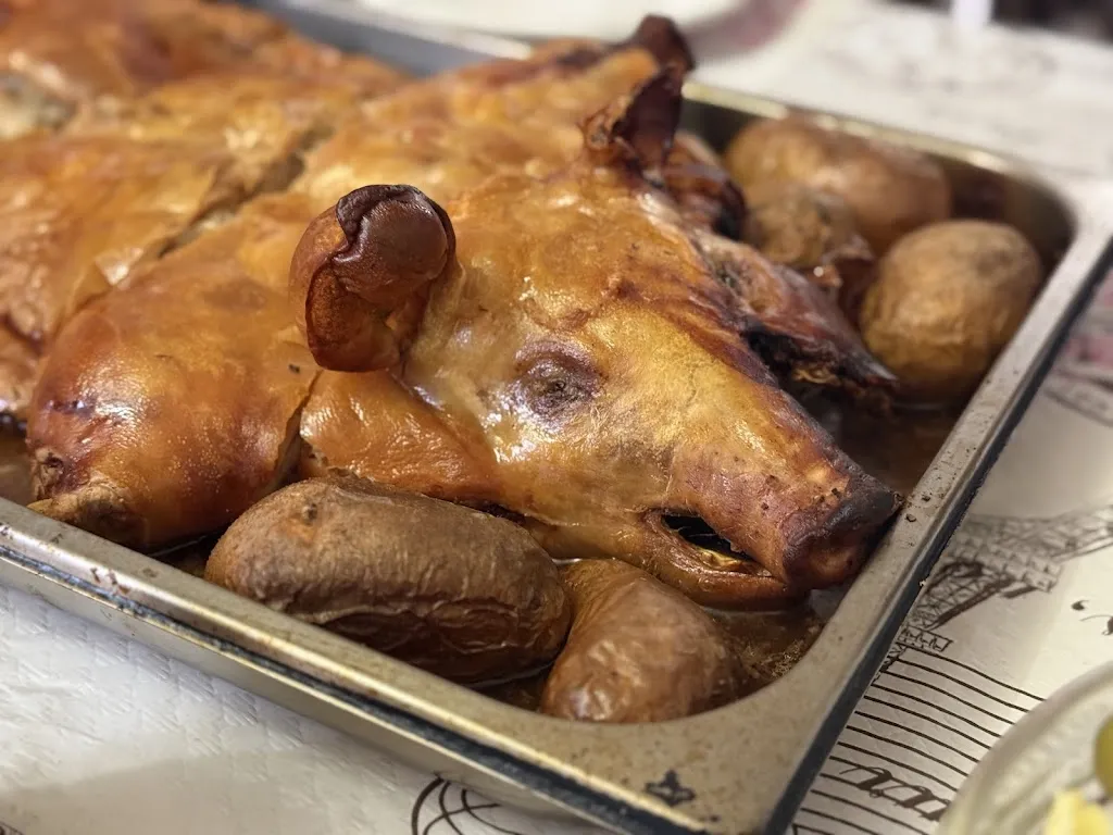 Restaurante Mesón Benito_Brazatortas_slider_image_3